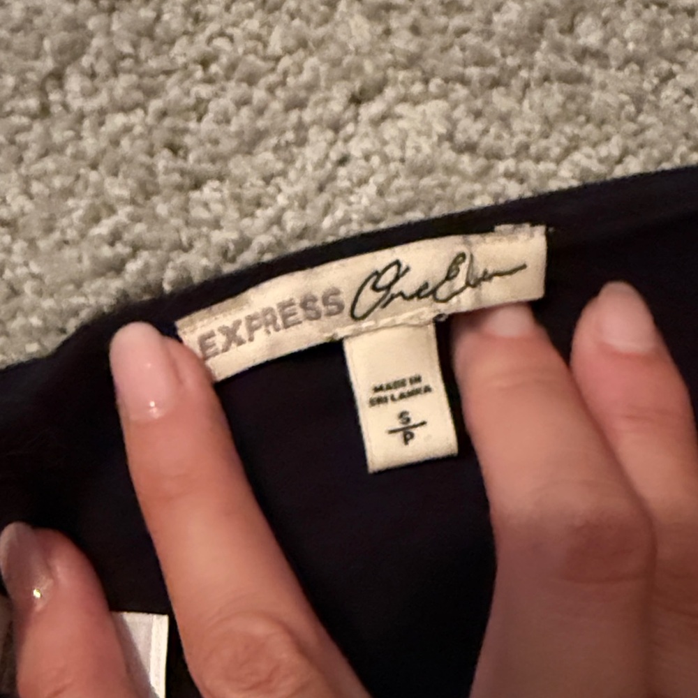 Express black bralette - Picture 2 of 3